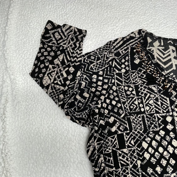 Women’s Citiknits 1X Black/Tan Top - Picture 5 of 14